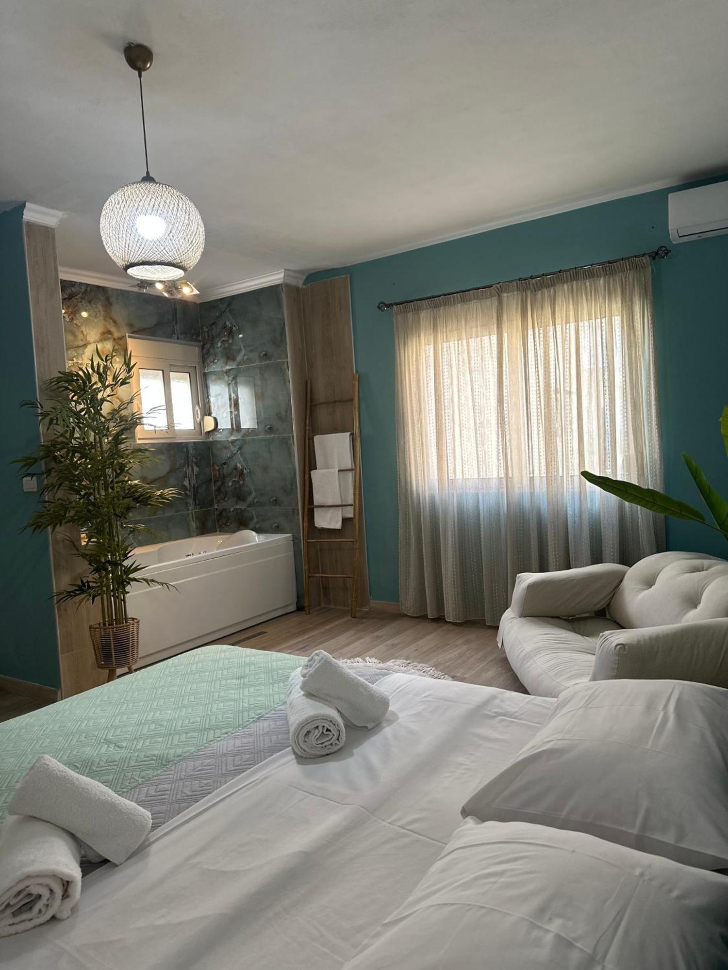 Gjonis House * Sarandë
